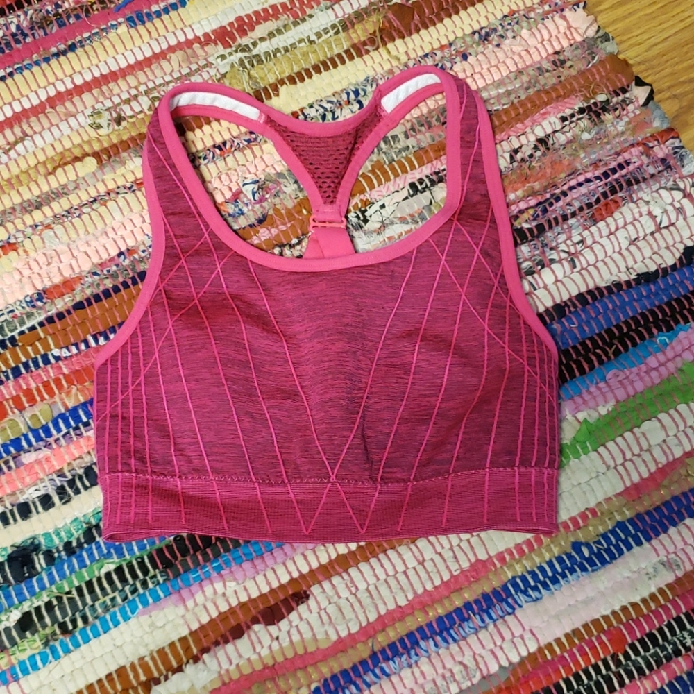 Sports bra